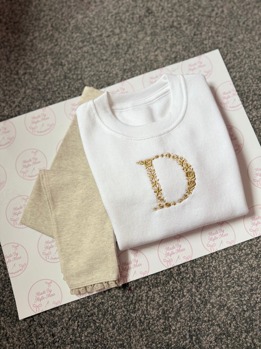 Oatmeal Leggings & White Sweatshirt